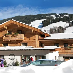 Intown Schmiede Appartement Saalbach-Hinterglemm